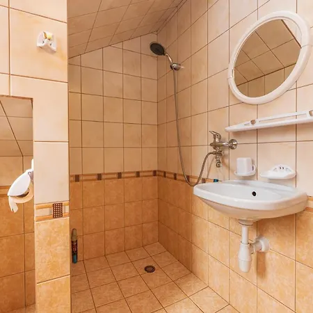 Arona Apartment *